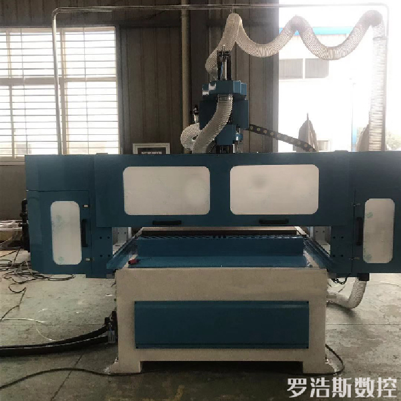 Board furniture cutting machine