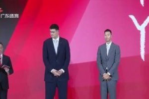 小杨能接过大旗吗？此前姚明&大巴&大郅&阿联四大移动长城合影